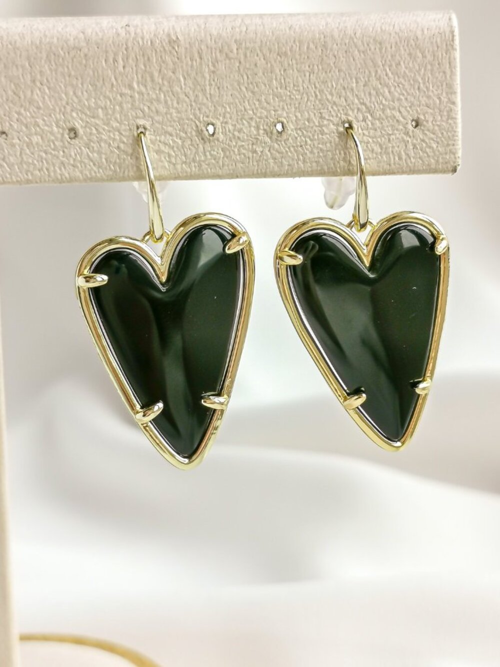 Kendra Scott Ansley Heart Gold Black Obsidian Earrings
